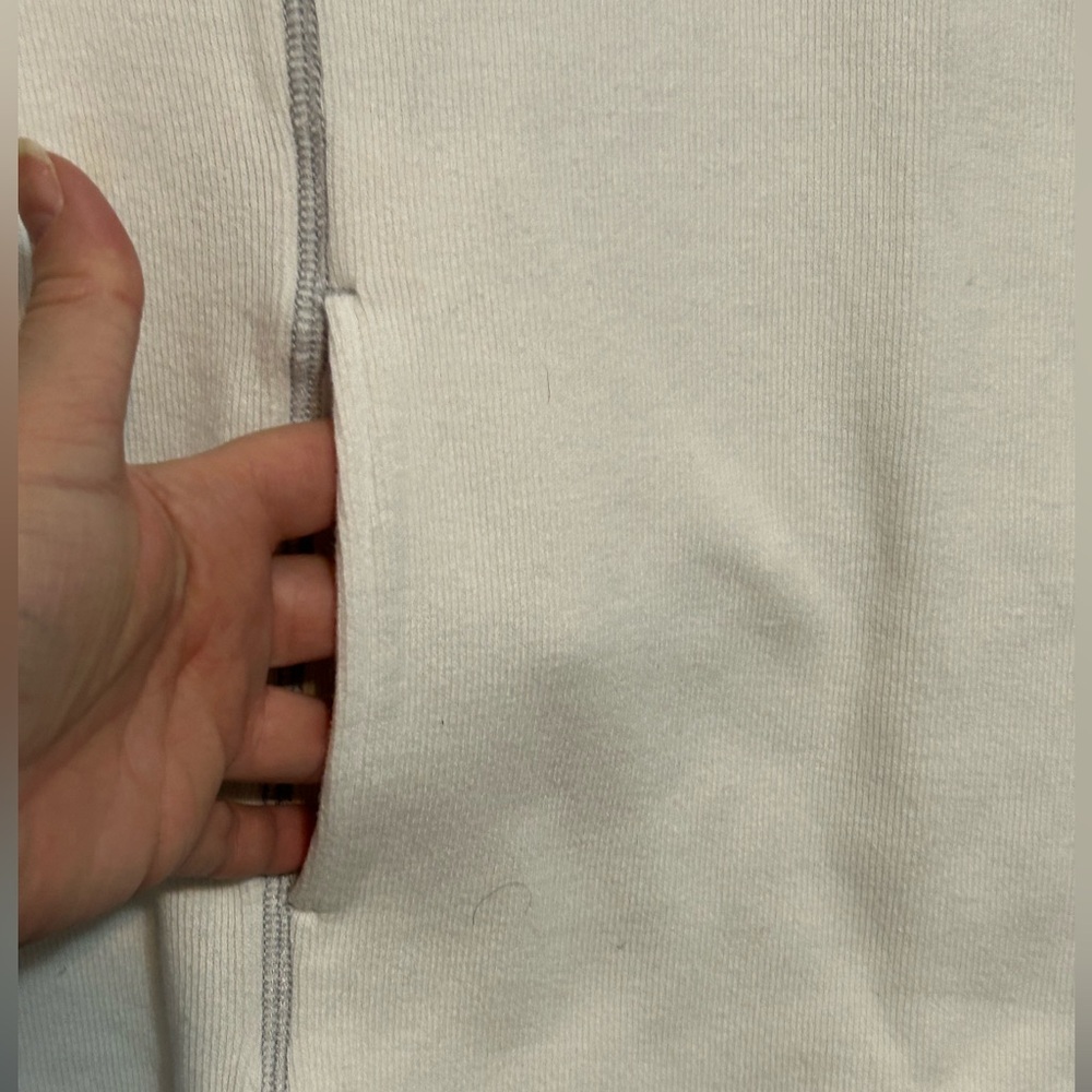 Tommy Bahama Indianapolis Colts pullover - Picture 7 of 11